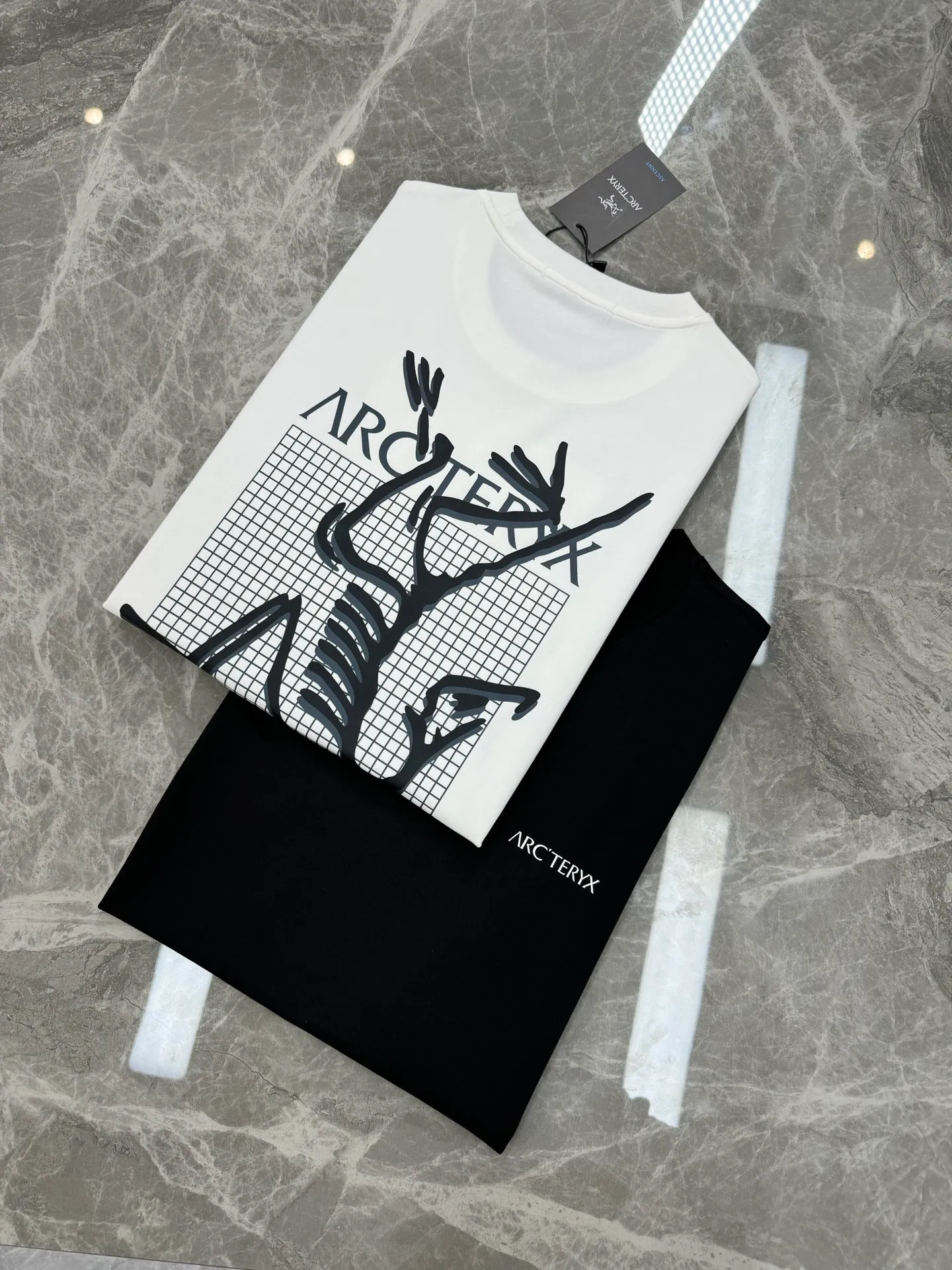 ⚜️ARC'TERY 2026 T 👕 g ，. ， ！ . . ， ！ ：Black.White.Sizes：s-xxl